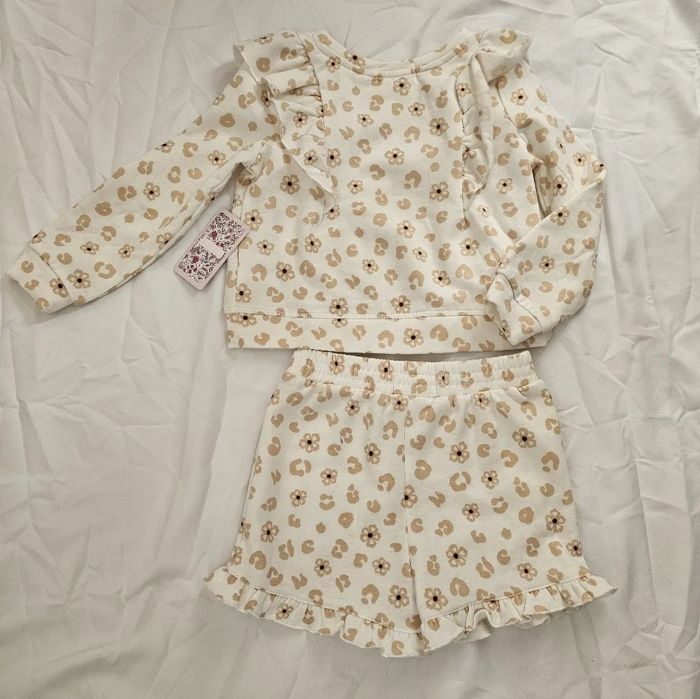 Btween Girls Cream Floral Ruffle Top & Shorts Set- Very Soft- NWT - Picture 10 of 10